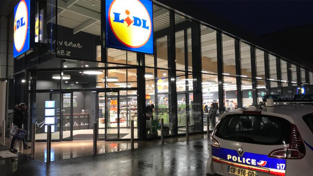 Elle fait ses courses chez Lidl et s’énerve, la situation dégénère totalement